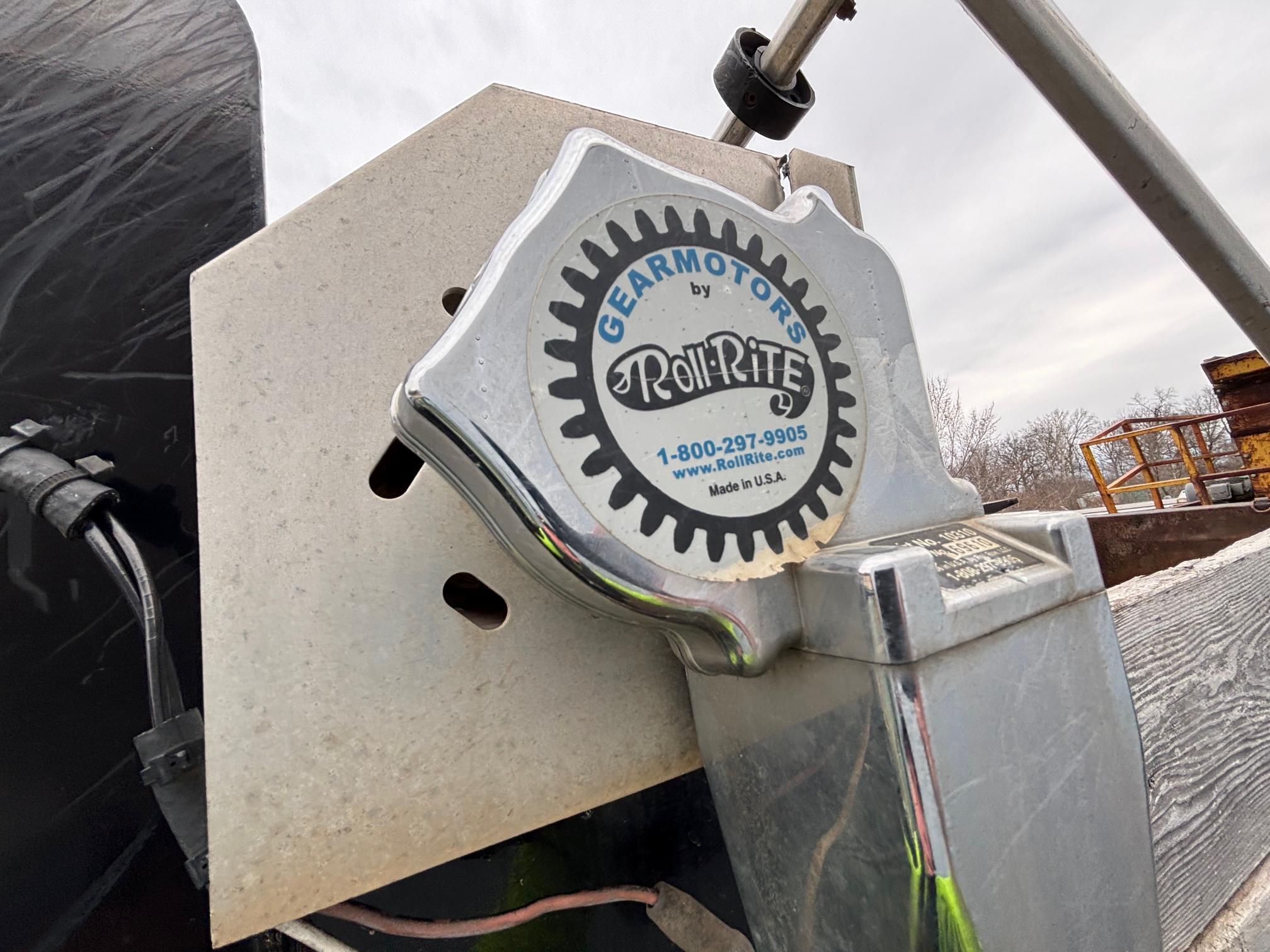 1996 VOLVO Quad-Axle - Image 14